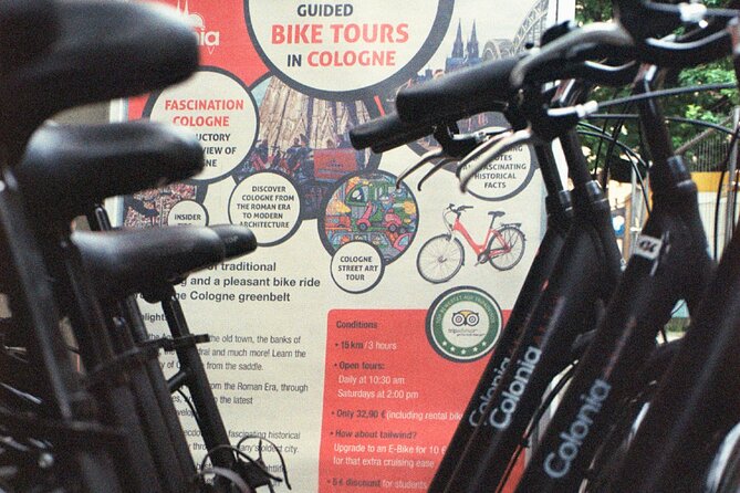 3-Hour Cologne Street Art Bike Tour in Small Group with Guide - Why street art looks better at bike speed