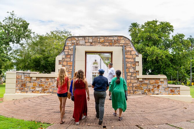 3 Hour Outback Gourmet Food and Aboriginal Art Tour - Stop 1 in Darwin: the tasting hour that sets the tone