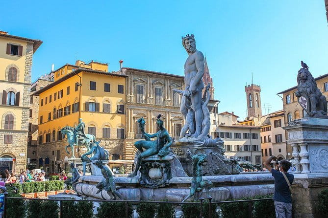 Academia Gallery Live Guided Tour & Skip-the-Line Entrance - Michelangelo’s David: The Main Event With a Real Explanation