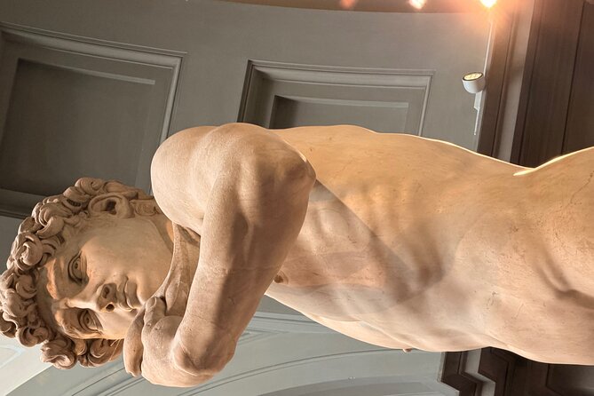 Accademia Gallery: Elite Tour with Expert Guide - Inside the galleries: how the 1 hour 15 minutes feels