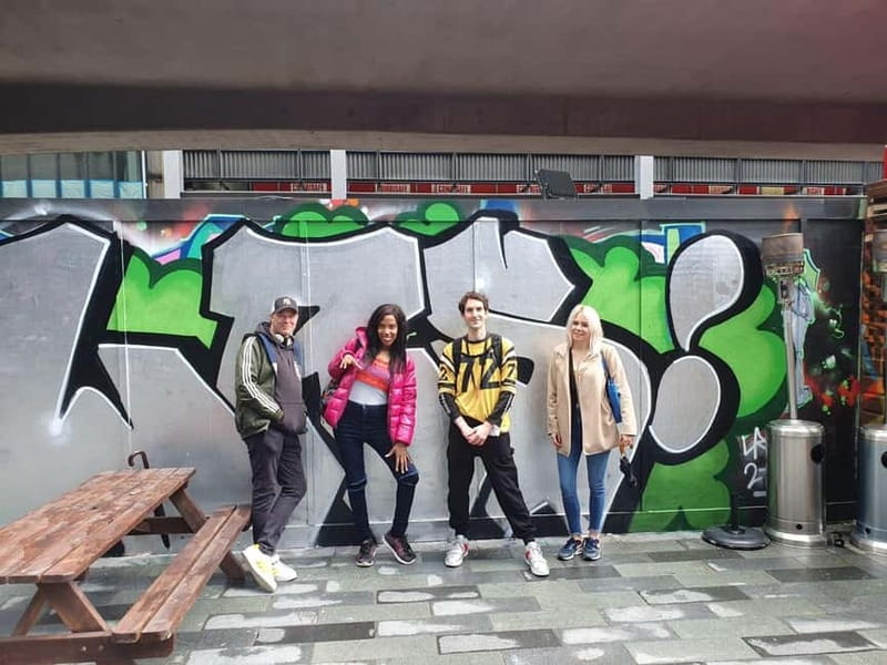 ADVANCED GRAFFITI STREET ART TOUR / SHOREDITCH / EAST LONDON - Photo opportunities with street etiquette that keeps it respectful