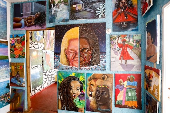 Ahhh Ras Natango Gallery and Garden Private Transfer - Garden walk: Jamaican plants, hummingbirds, and the feel-good calm