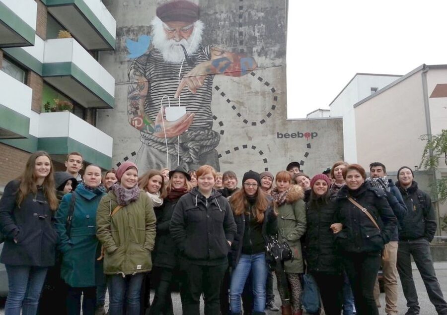 Alternative Hamburg / Street Art Private Tour - Price and Logistics: What the $235 Private Group Fee Really Means