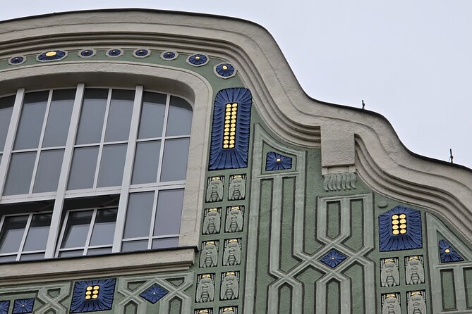 Art Nouveau Meets Street Art in Munich (Max. 12 guests) - What you make (and what you take home)