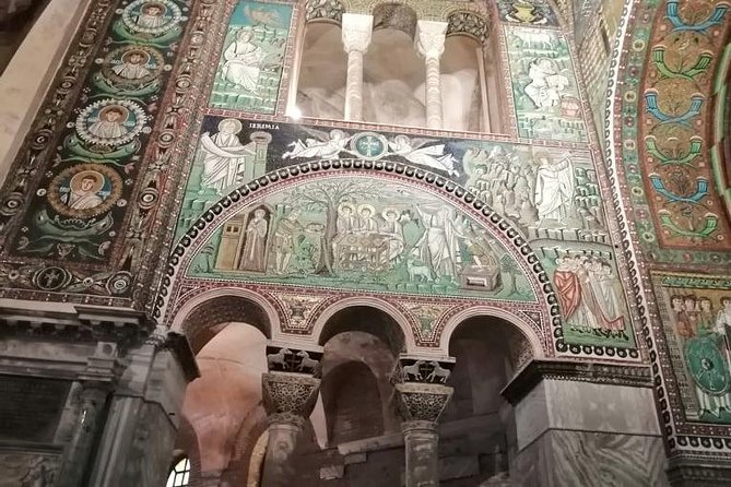 Art tour of Ravenna and its mosaics (private tour) - Mausoleo di Galla Placidia: Alabaster Light and Mediterranean Storytelling