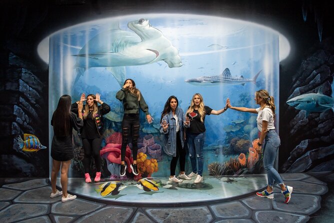ArtVo Immersive Gallery Experience - How long to plan: pace it for photos, not just walking