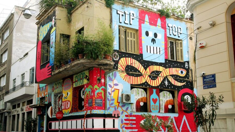 Athens: Street Art Treasure Hunt with Food Stop - The smartphone riddle engine: what to expect and how to make it easy
