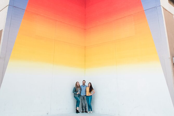 Austin Street Art and Street Food Tour with Local Guide - Starting at Austin Visitor Center and staying on schedule