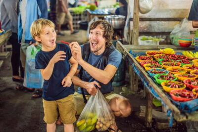 Bangkok: Chinatown & Taladnoi Street Art Guided Walking Tour - Meeting at MRT Wat Mangkon Exit 3 and setting your pace