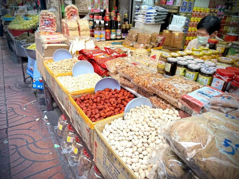 Bangkok: Chinatown & Taladnoi Street Art Guided Walking Tour - Morning market energy: street food, incense, and everyday trade