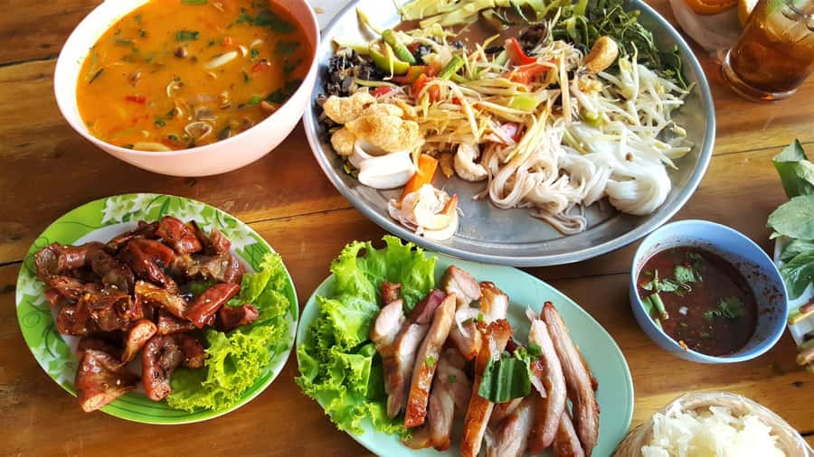 Bangkok: Street Art and Street Food Walking Tour - Food Strategy: How to Enjoy 9 Dishes Without Feeling Like You’ll Pop
