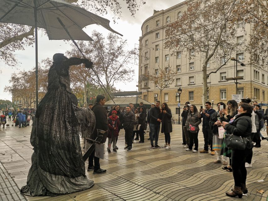 Barcelona: 2-Hour Private City Highlights Kickstart Tour - Basilica de Santa Maria del Pi and Plaza Reial: architecture meets public life