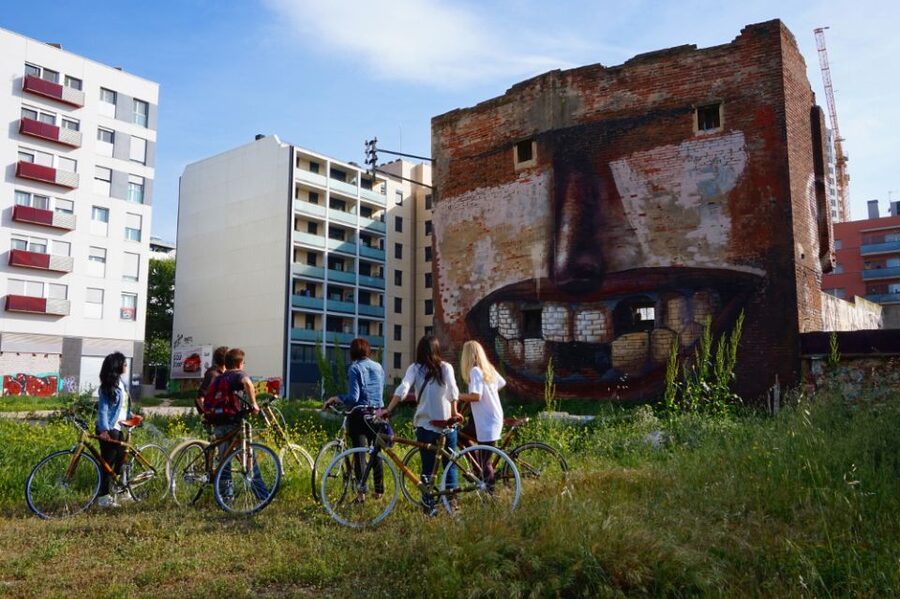 Barcelona: 3.5-Hour Street Art Tour by Bamboo Bike - Should you book the Bamboo Bike street art tour?