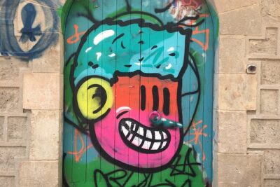 Barcelona Art & Wine: Galleries, Studios & Street Art - Gothic Quarter galleries: medieval streets, modern ideas