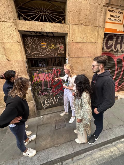 Barcelona: Insider Street Art Tour with Private Studio Visit - Meeting at Teatre Condal: start fast, then start noticing