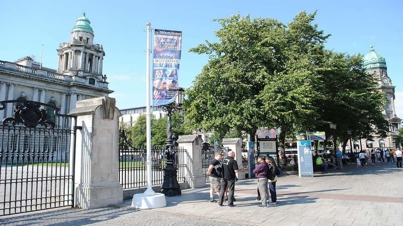 Belfast: Best of Belfast History, Culture & Art Walking Tour - Cathedral Quarter and the Entries: where old Belfast still breathes