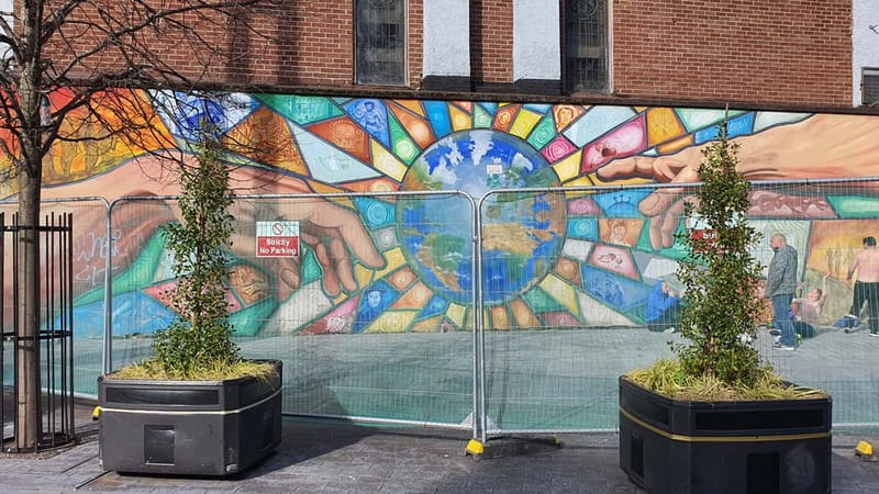 Belfast Troubles : Murals, Street Art, and Peace Wall Tour - Shankhill Road, peace gates, and what the loyalist side teaches