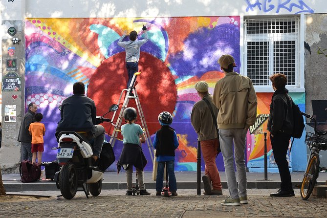 Belleville Street Art Tour with an Artist - Pacing, comfort, and photo strategy for a hillier neighborhood