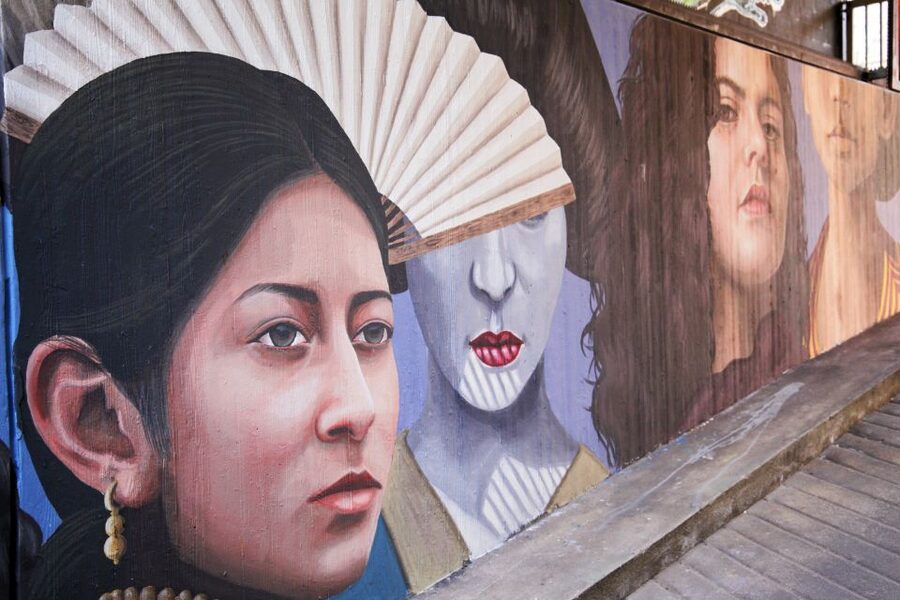Berlin: 3-Hour Street Art Tour - Berlin’s Street Art Story: Wall Era Roots to 1990s Explosion