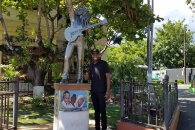 Blue Mountain Coffee, Bob Marley and Art Tour from Montego Bay - Devon House lunch in Kingston: Stiebel’s 1881 landmark and famous treats