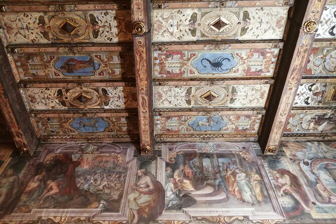 Bologna historical art walking tour with hidden gems and tastings - Asinelli and Garisenda from street level, then Finestrella’s UNESCO canals