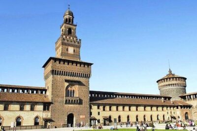Brera Art Gallery and Sforza Castle Private Tour with Expert Guide - Start at Sforzesco: The courtyard stop that sets the stage