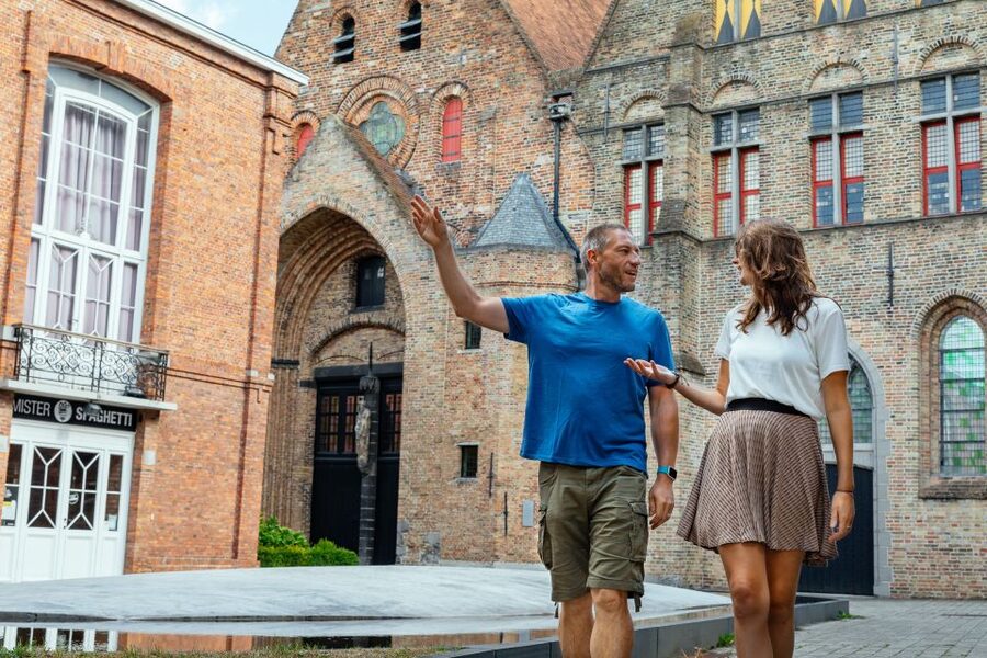 Bruges: 1.5-Hour Private Kick-Start Tour with a Local - Who should book this Bruges local kick-start tour