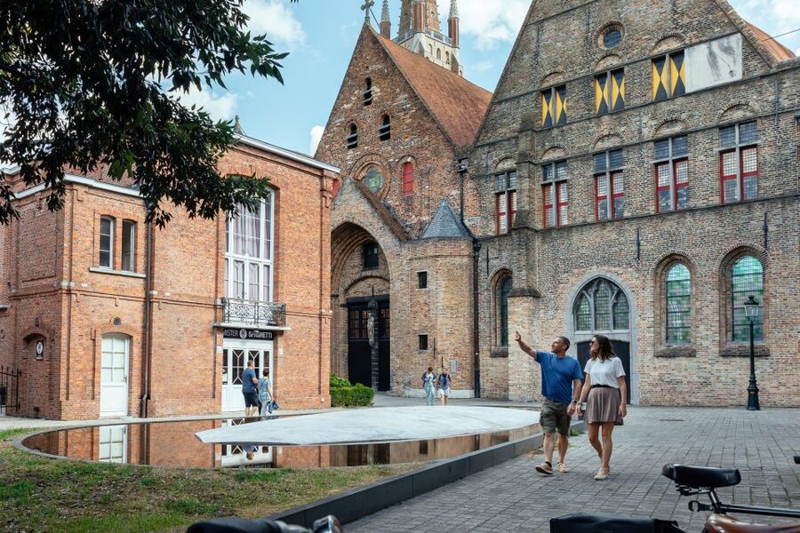 Bruges: 1.5-Hour Private Kick-Start Tour with a Local - Eiermarkt: the landmark that helps you read the city