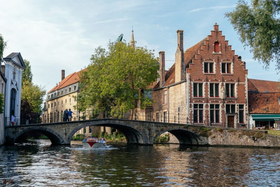 Bruges: 1.5-Hour Private Kick-Start Tour with a Local - How to get the most out of the 1.5 hours