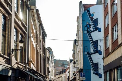 Brussels Comics & Street Art: Private Walking Tour - Zuidstation start: setting the tone with comics before the murals