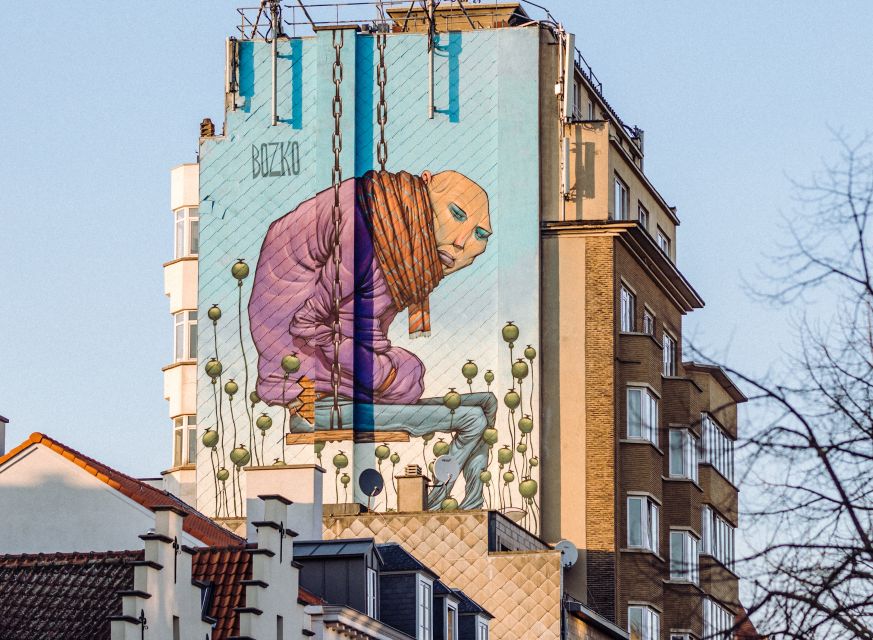 Brussels Comics & Street Art: Private Walking Tour - Walking time, weather reality, and how the tour feels in real life