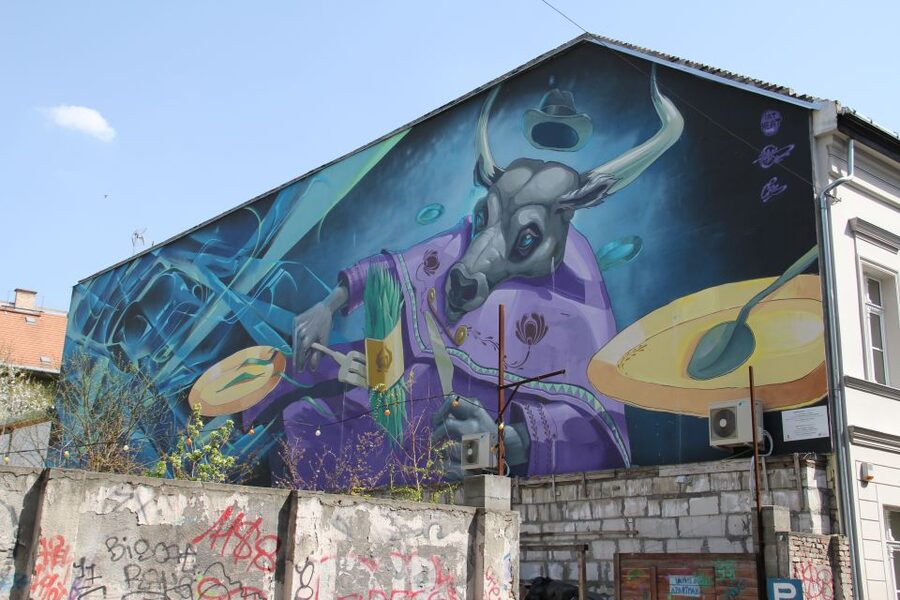 Budapest: Street Art Tour - Rain, shoes, and 3 hours of wall-gazing