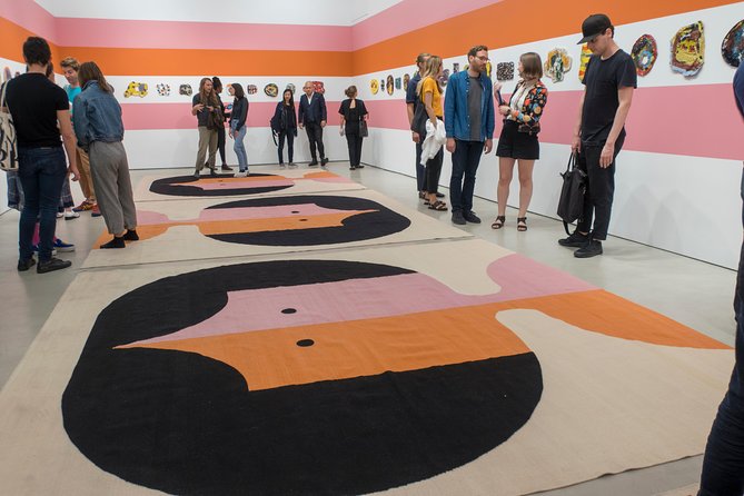 Chelsea Contemporary Art Tour with NYC Professional Art Critic - Chelsea Gallery Tour Stop: How the Route Keeps It Fresh