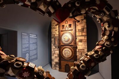 Choco Art Museum Admission Ticket - Chocolate statues, jewels, and the show format that keeps it moving