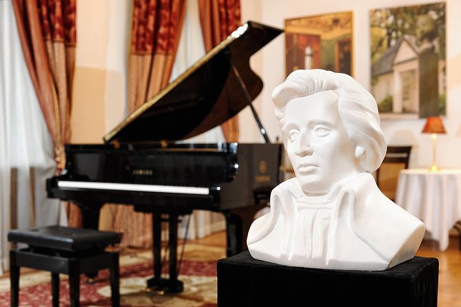 Chopin Piano Concert at Chopin Gallery with a Glass of Wine - Chopin at Chopin Gallery: a calm, close-up way to do Kraków after dark