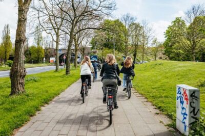 Cologne: Ehrenfeld Street Art Bike Tour - The 3-hour ride: what the timing feels like
