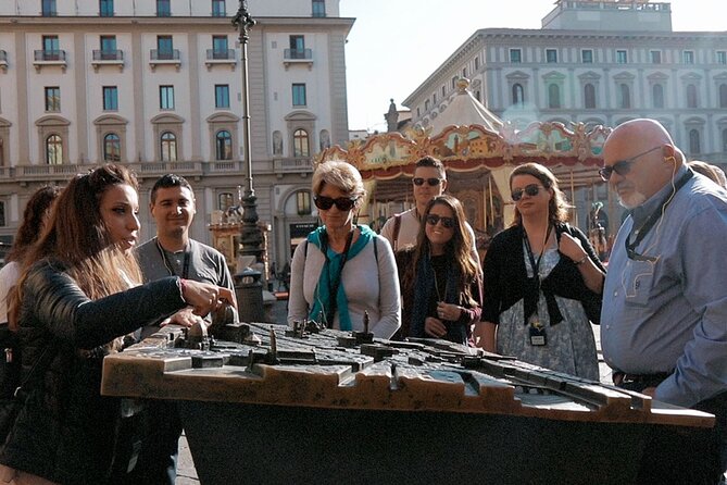 Combo Florence: Walking Tour with the the Accademia Gallery Tour - Where you start (and how the day flows)