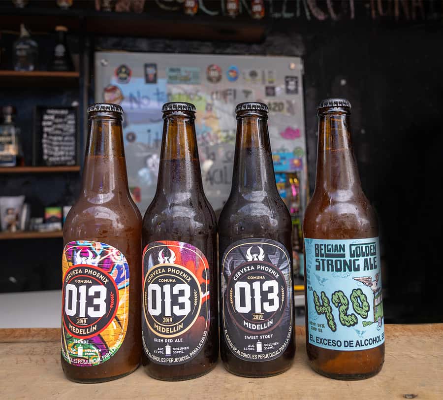 Comuna 13: Graffiti Tour with Tasting, Live Show, & Gallery - Why Comuna 13 Graffiti Feels Different in Medellín