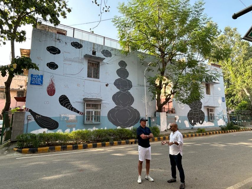 Delhi Street Art Tour: Explore the Murals & Visit a Stepwell - Breakfast at a South Indian café: dosa and filter coffee to close