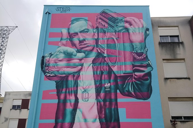 Discover Lisbon's Best Street Art - Lisbon’s mural hotspots: Eduardo Kobra’s big statement