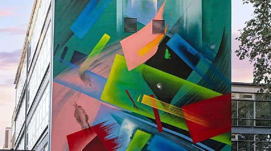 Dusseldorf: Urban Art Walk / Street Art Tour - Pace, Walking Distance, and the Language Reality