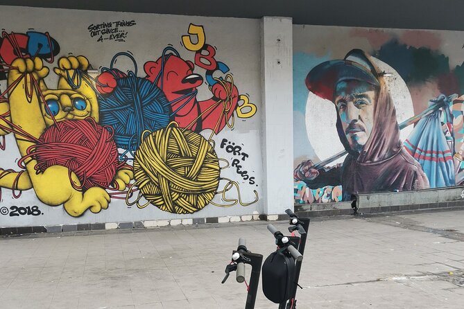 E-Scooter Street Art Tour - The guide factor: why a licensed pro changes the whole tour