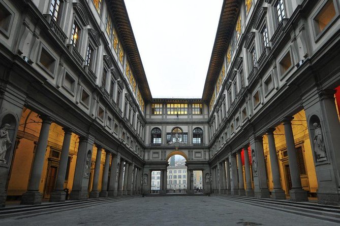 Early Access Guided Uffizi Gallery Tour Skip-the-Line Small Group - Inside the museum: how the guide keeps the pace (and gives you choices)