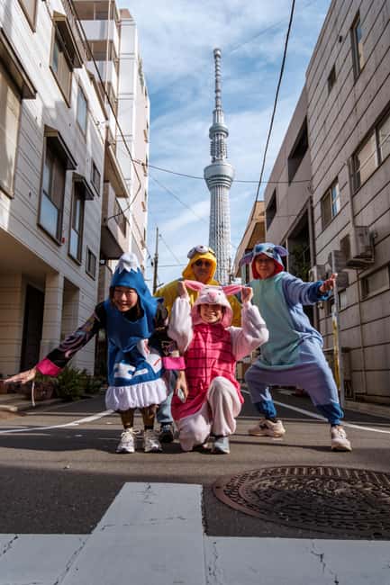 East Tokyo Go-Kart Tour - Costume, Photos, and “Lead Car” Group Energy