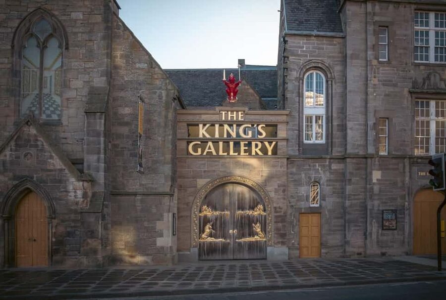 Edinburgh The King's Gallery Entrance Ticket - Where to find the entrance and how the 1.5 hours typically feels
