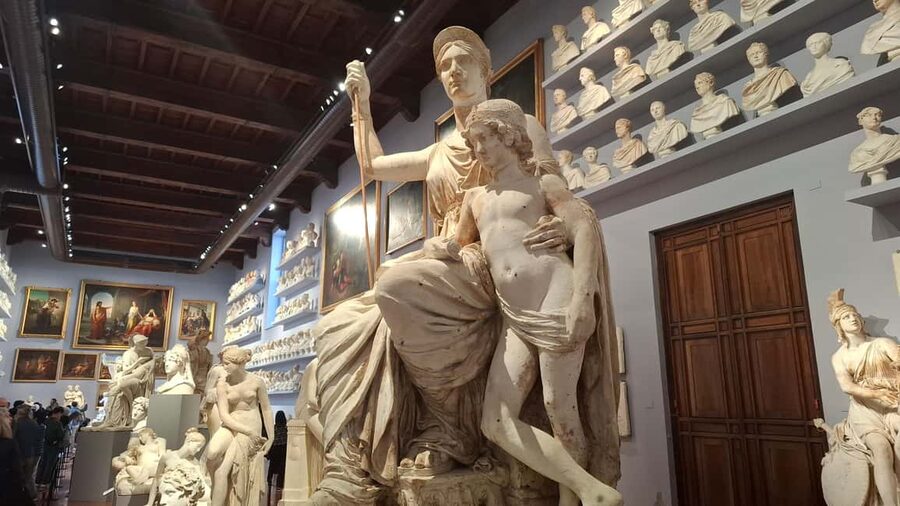 Florence: Accademia Gallery Ticket with Optional Audio Guide - Where You Meet, and Why Finding the Assistant Matters