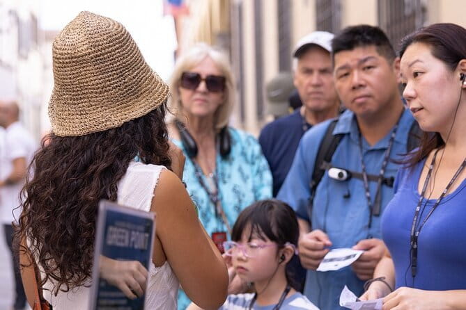 Florence Accademia Gallery Tour & Skip-the-Line Tickets Included - Finding the meeting point near Via Ricasoli (without stress)