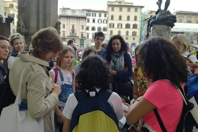 Florence City Tour, David & Uffizi Gallery Exclusive Guided Tour - Via dei Calzaiuoli: shop street energy, with a purpose