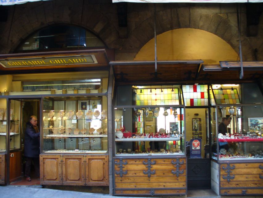 Florence: David & Uffizi Gallery Guided Tour for Small Group - Ponte Vecchio Walk: Medici Power and WWII Survival