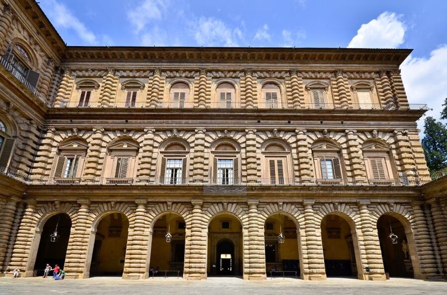 Florence: Palatina Gallery & Pitti Palace Guided Tour - Royal Apartments: when a palace feels like someone lived there
